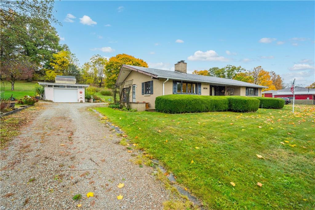 1606 Nine Eighty Road Canonsburg, PA 15317 - Photo 2 of 25 Detached Garage and lots of room for parking!