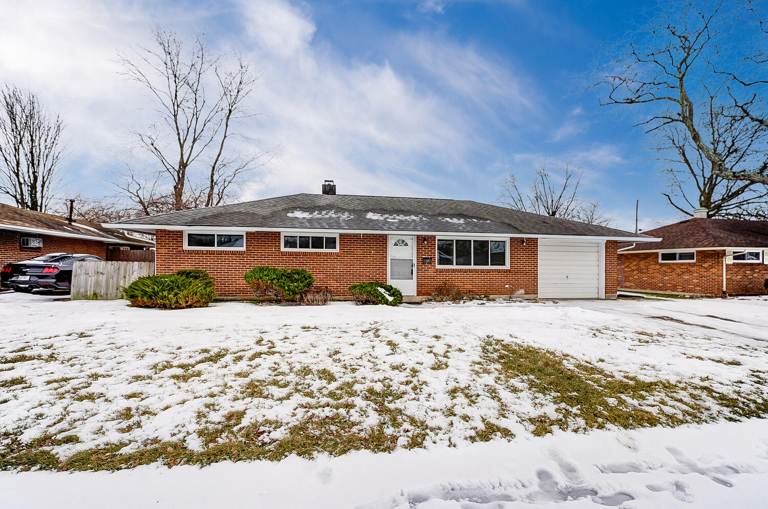 5744 Botkins Road Dayton, OH 45424 - Photo 2 of 31