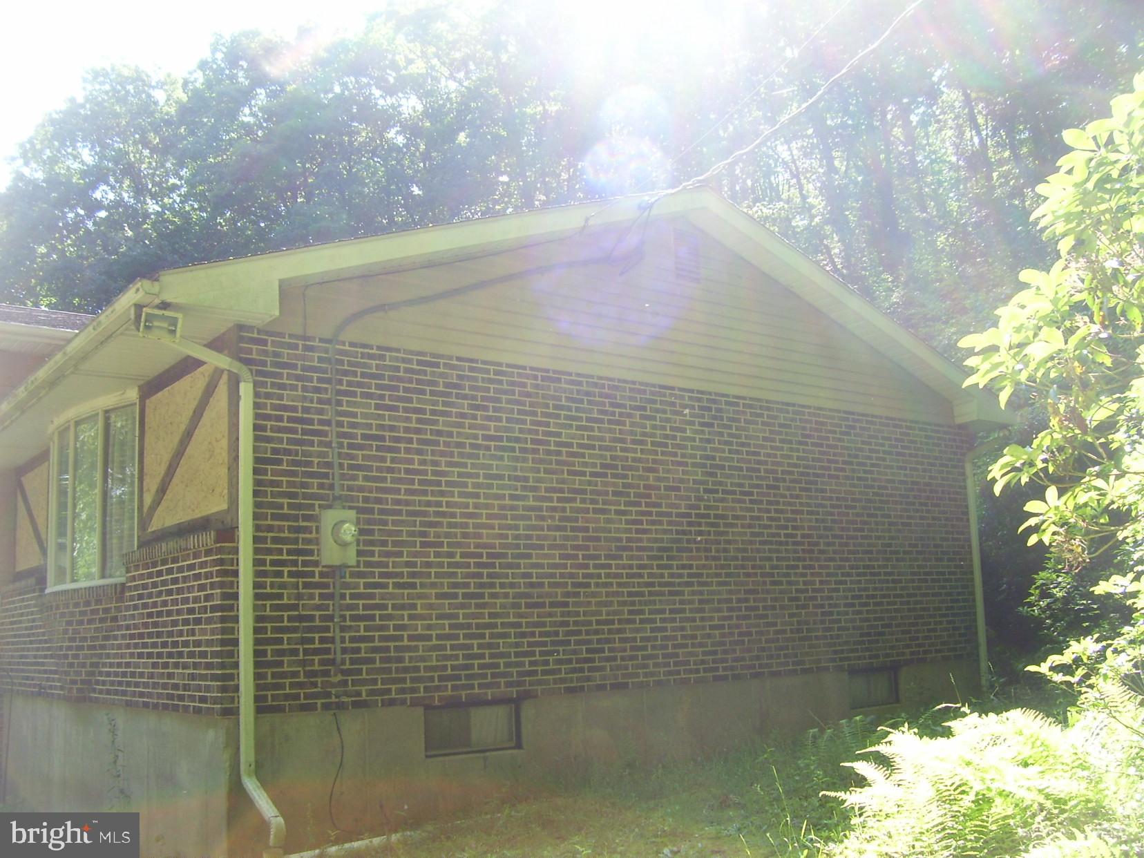 332 Hunters Road Mohnton, PA 19540 - Photo 4 of 16 a view of terrace