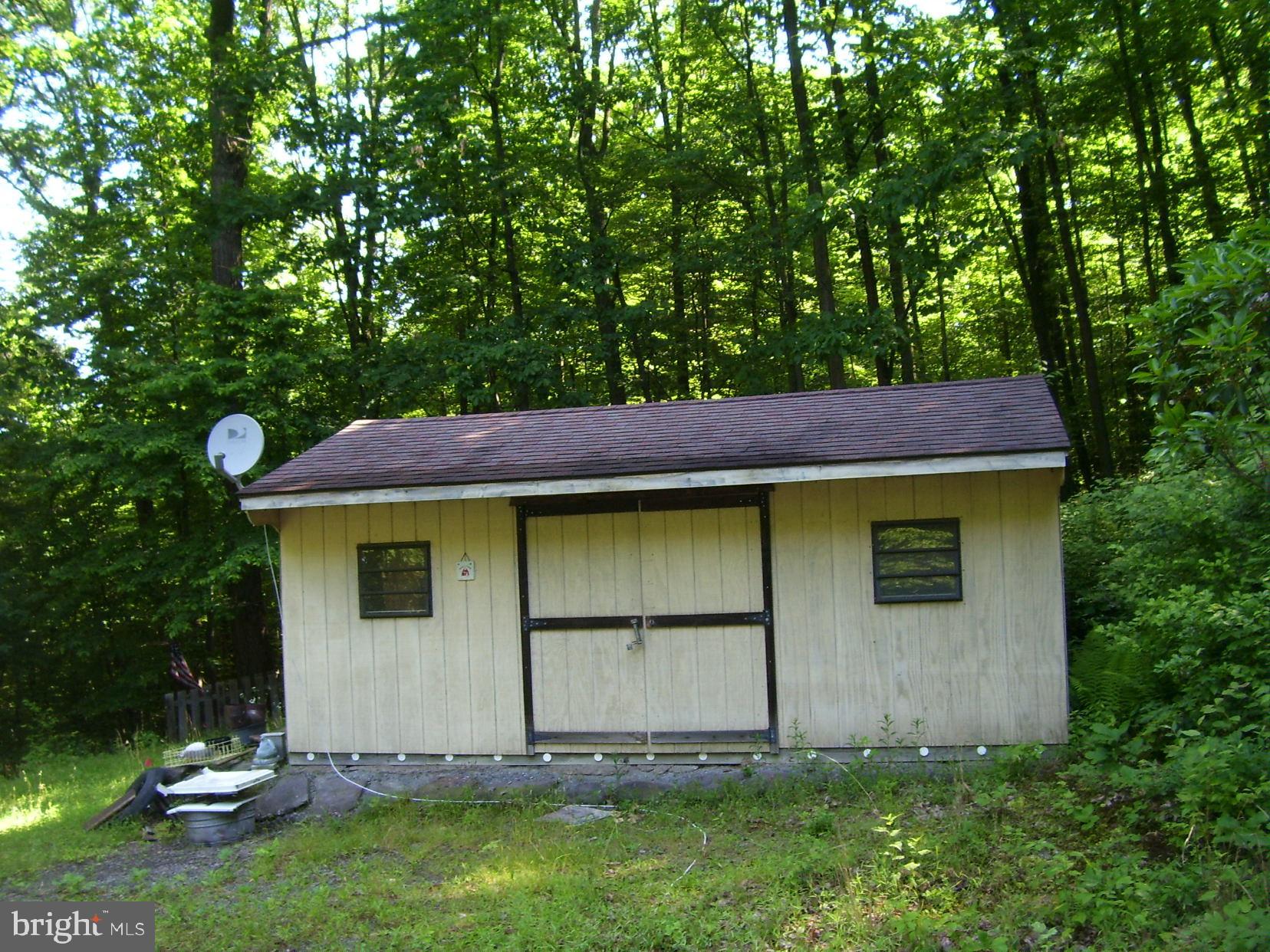332 Hunters Road Mohnton, PA 19540 - Photo 5 of 16 a view of outdoor space