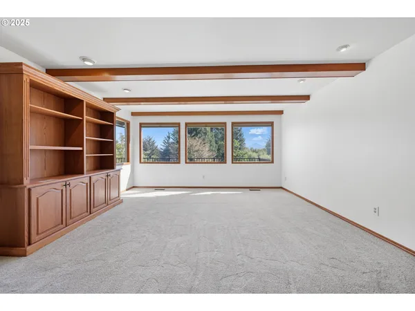 $899,000 | 499 Northeast Williams Road, Gresham, OR 97030