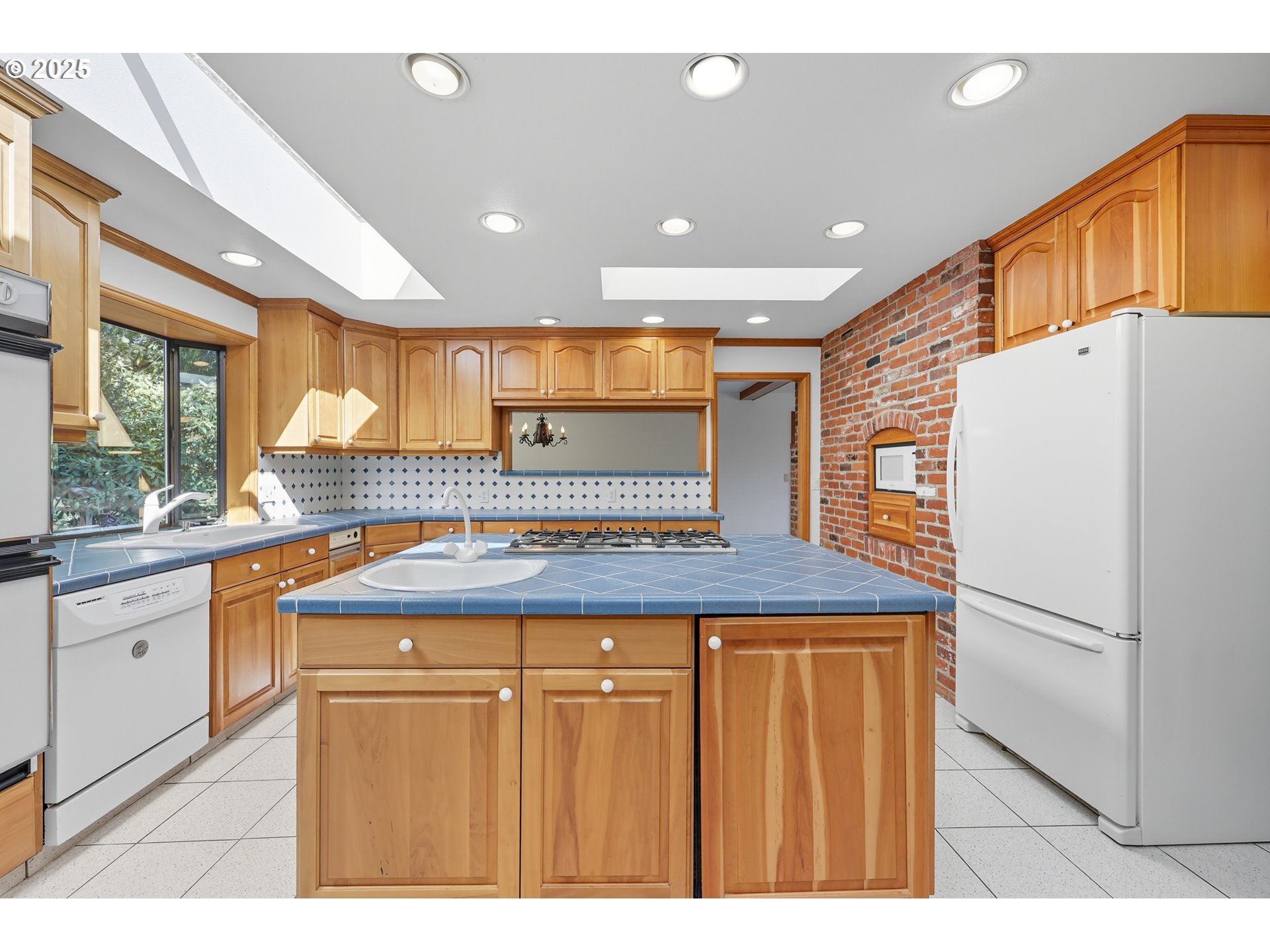 499 Northeast Williams Road Gresham, OR 97030 - Photo 17 of 48 Kitchen