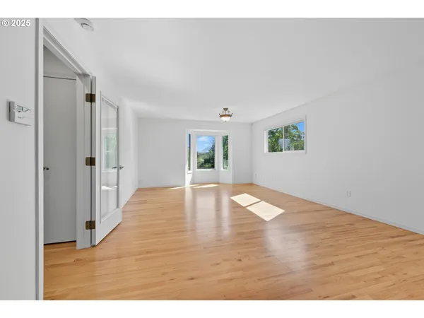 $899,000 | 499 Northeast Williams Road, Gresham, OR 97030