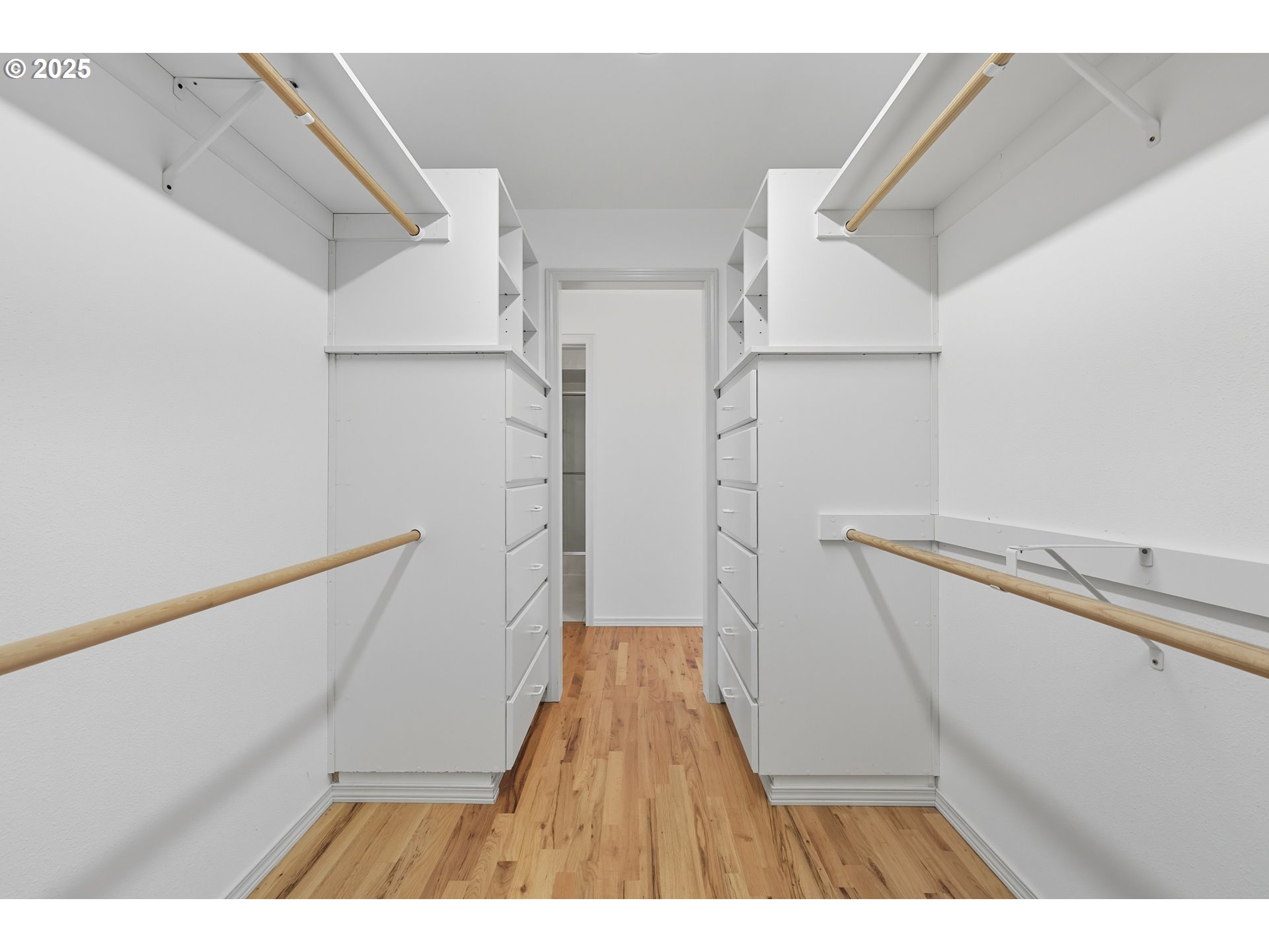 499 Northeast Williams Road Gresham, OR 97030 - Photo 24 of 48 Primary Bedroom