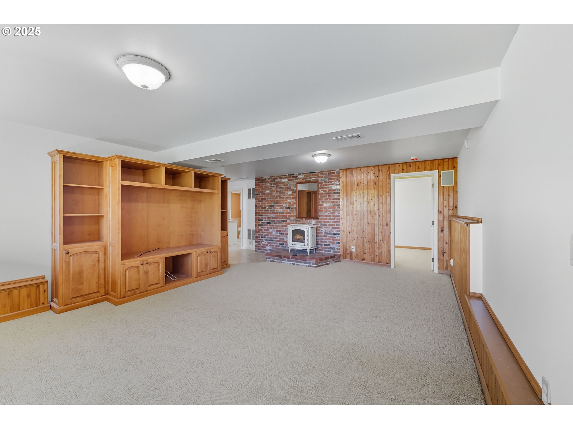 499 Northeast Williams Road Gresham, OR 97030 - Photo 31 of 48 Family Room