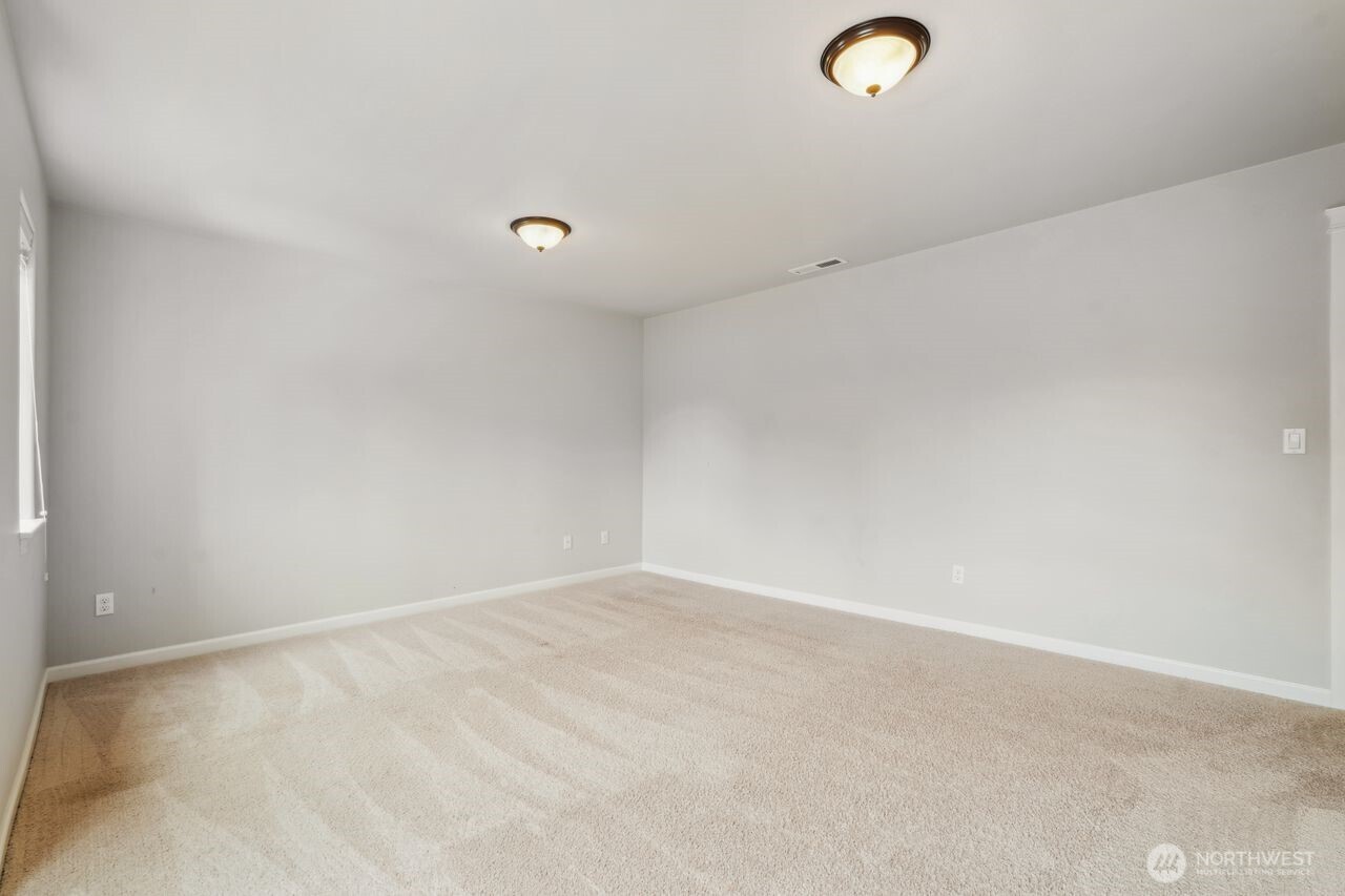 4335 Dudley Drive Northeast Lacey, WA 98516 - Photo 15 of 39