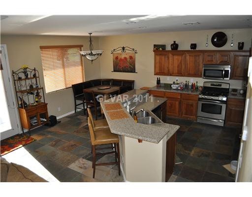 365 Foster Springs Road Las Vegas, NV 89148 - Photo 4 of 17 Kitchen.
