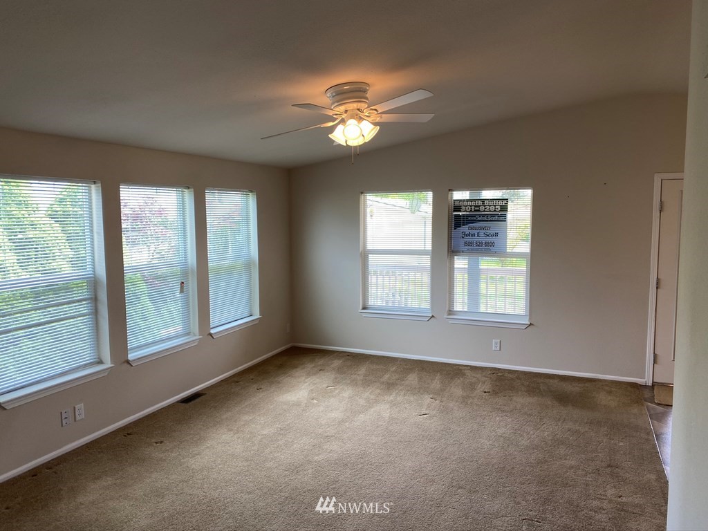 107 Rancho Villa Walla Walla, WA 99362 - Photo 22 of 26 Gallery Image 22