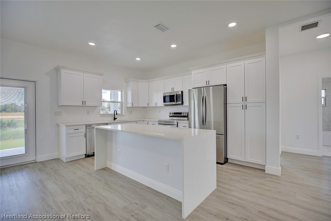 2615 West Rochester Road Avon Park, FL 33825 - Photo 8 of 36 Gallery Image 8
