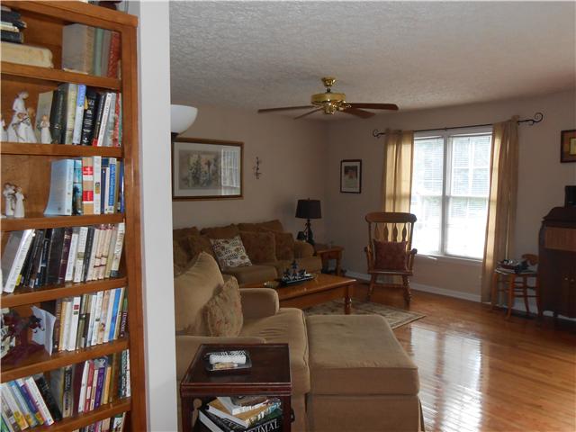 7796 Daugherty-Capley Road Bon Aqua, TN 37025 - Photo 4 of 18
