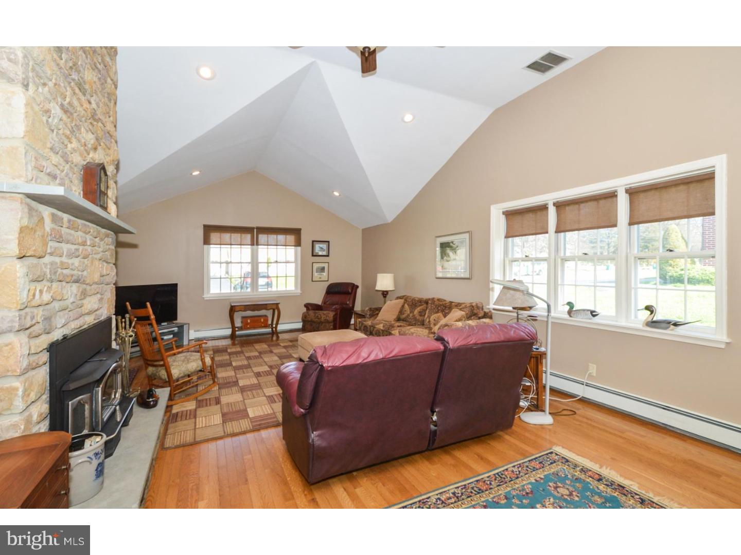 2201 East Orvilla Road Hatfield, PA 19440 - Photo 5 of 19 Gallery Image 5
