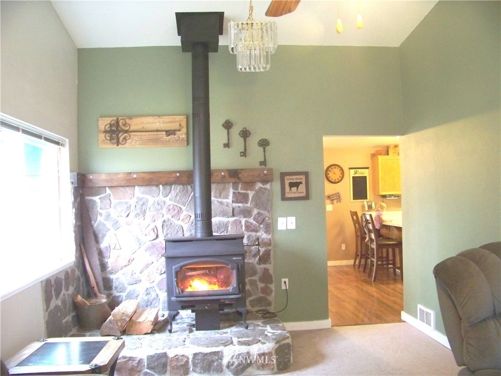 1670 Spencer Road Salkum, WA 98582 - Photo 6 of 23 Gallery Image 6