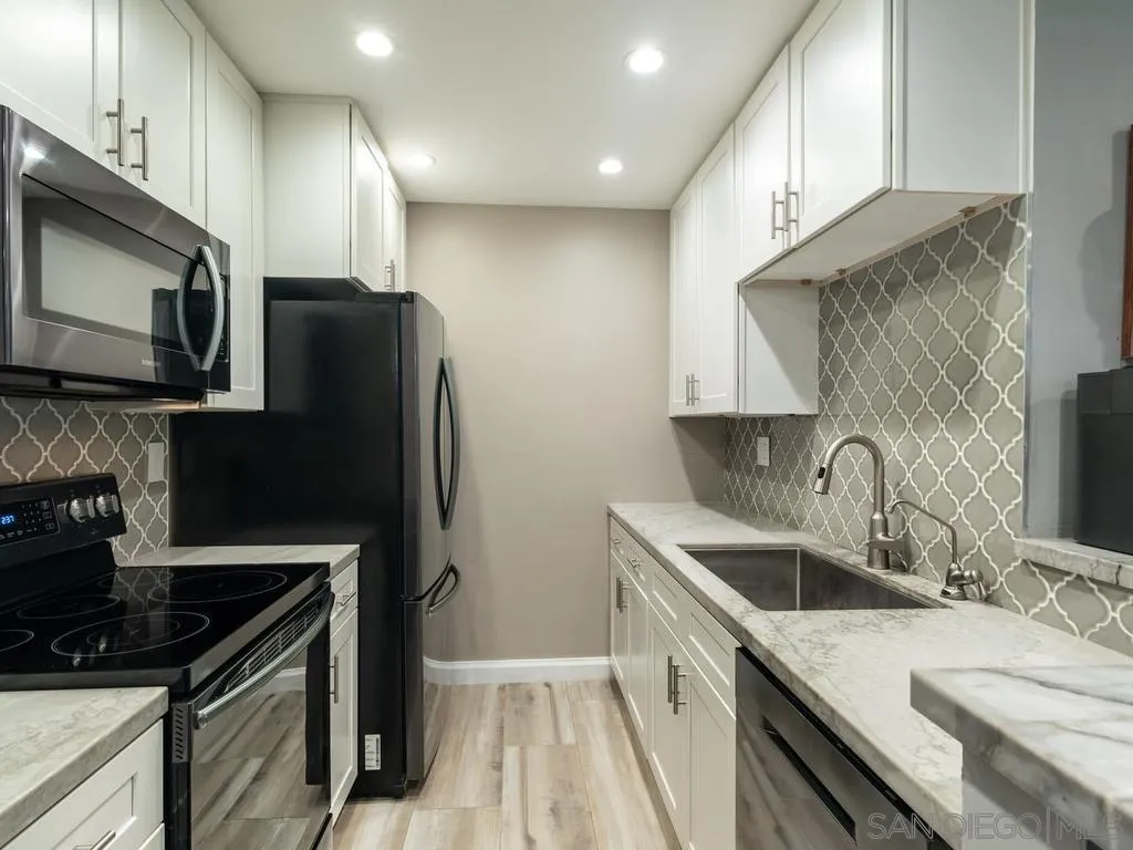 6171 Rancho Mission Road, Unit 113 San Diego, CA 92108 - Photo 14 of 30