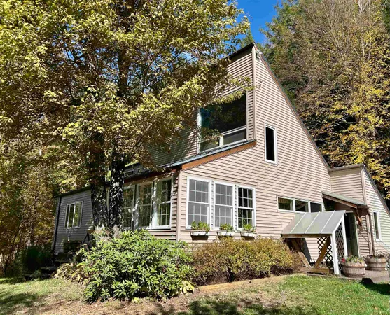 $485,000 | 3301 Vermont Rte 100, Warren, VT 05674