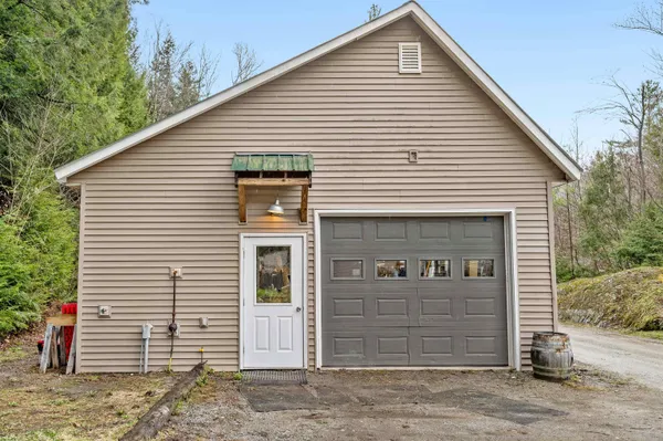 $485,000 | 3301 Vermont Rte 100, Warren, VT 05674