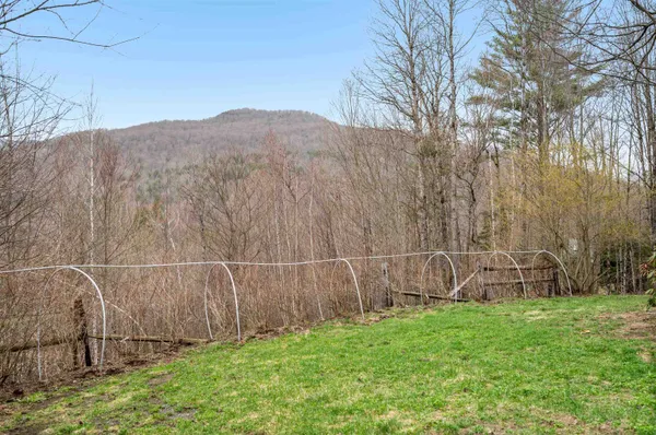 $485,000 | 3301 Vermont Rte 100, Warren, VT 05674