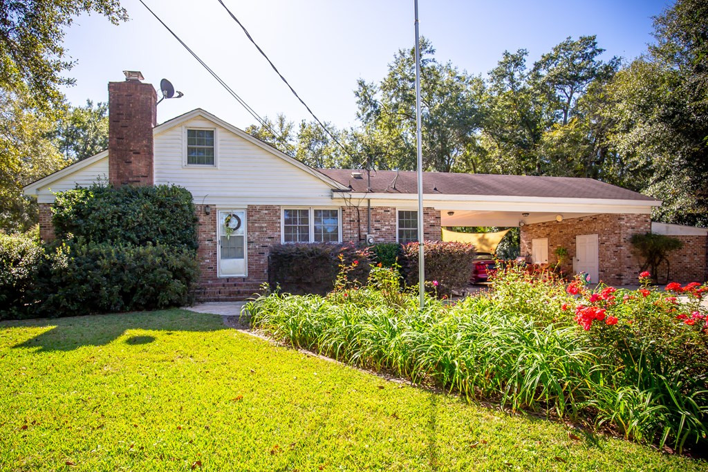 794 Pine Street Bamberg, SC 29003 - Photo 3 of 38