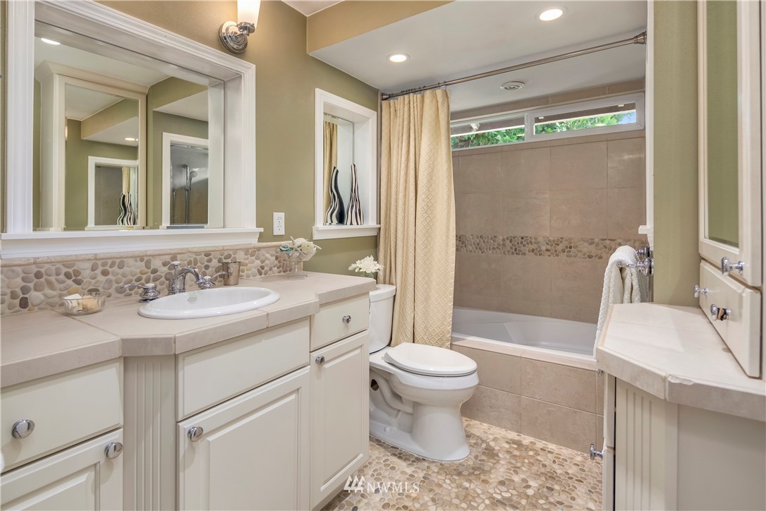 17226 163rd Place Southeast Renton, WA 98058 - Photo 16 of 24 Gallery Image 16