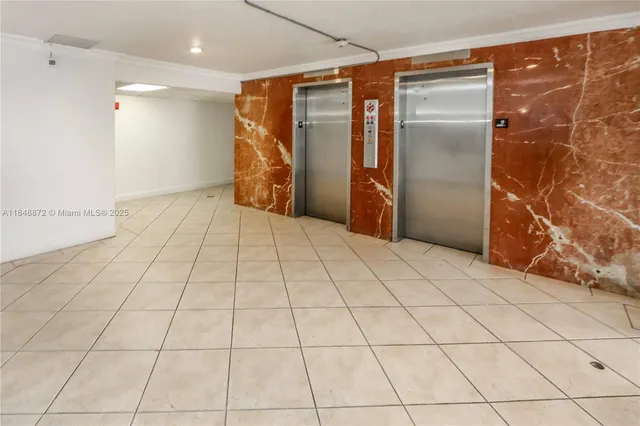 $269,999 | 9001 Southwest 77th Avenue, Unit C810, Miami, FL 33156