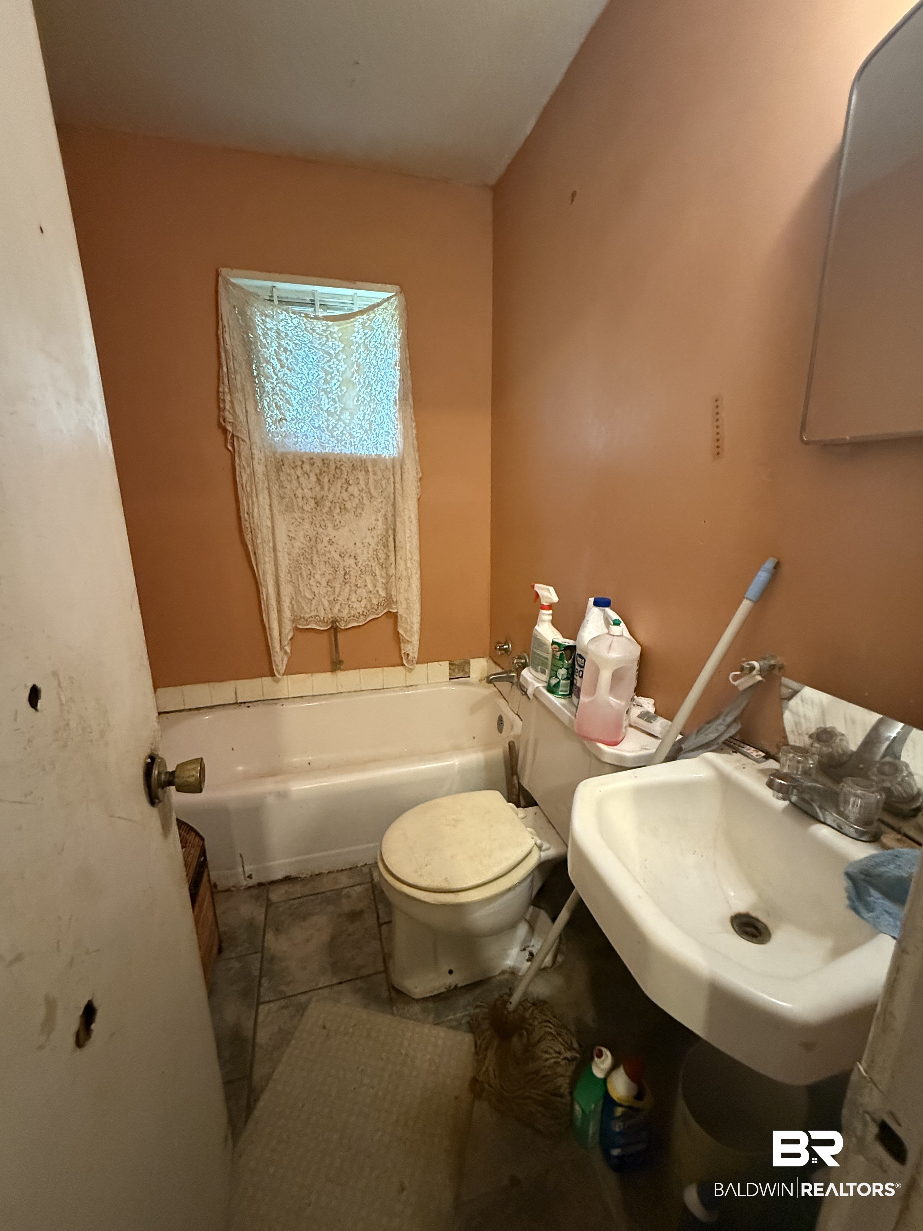 6102 Lorma Road Mobile, AL 36608 - Photo 9 of 11 Gallery Image 9
