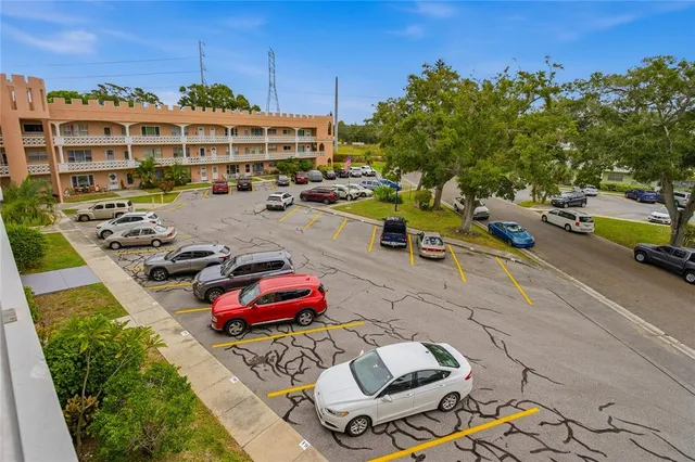 $99,000 | 2458 Columbia Drive, Unit 68, Clearwater, FL 33763