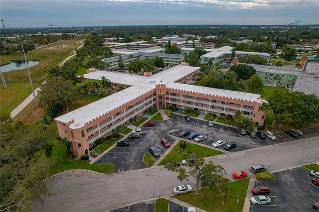 $99,000 | 2458 Columbia Drive, Unit 68, Clearwater, FL 33763