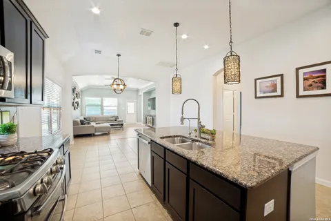 $299,000 | 13203 Sabine Parke, San Antonio, TX 78254