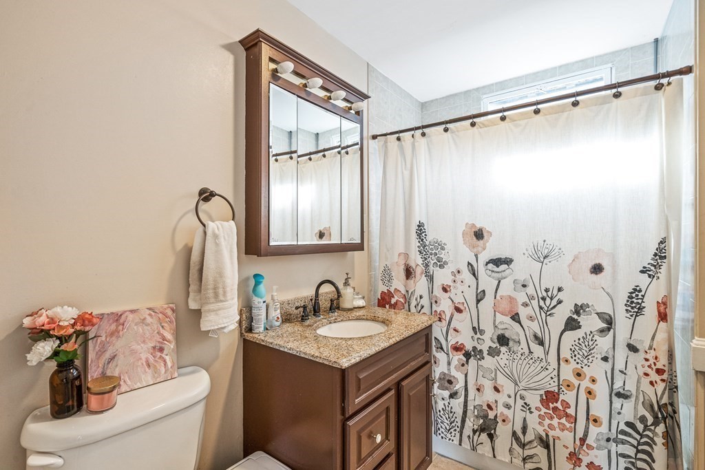 229 Centre Street Boston, MA 02124 - Photo 19 of 26