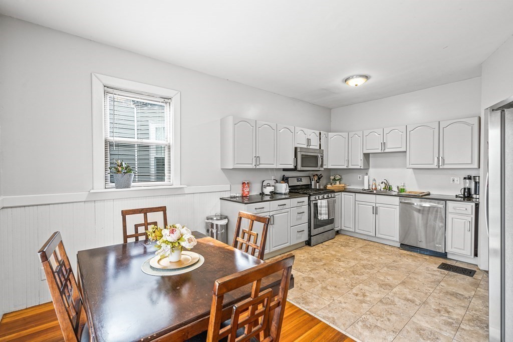 229 Centre Street Boston, MA 02124 - Photo 23 of 26