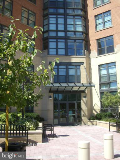 1830 Fountain Drive, Unit 802 Reston, VA 20190 - Photo 19 of 22 Front Entrance