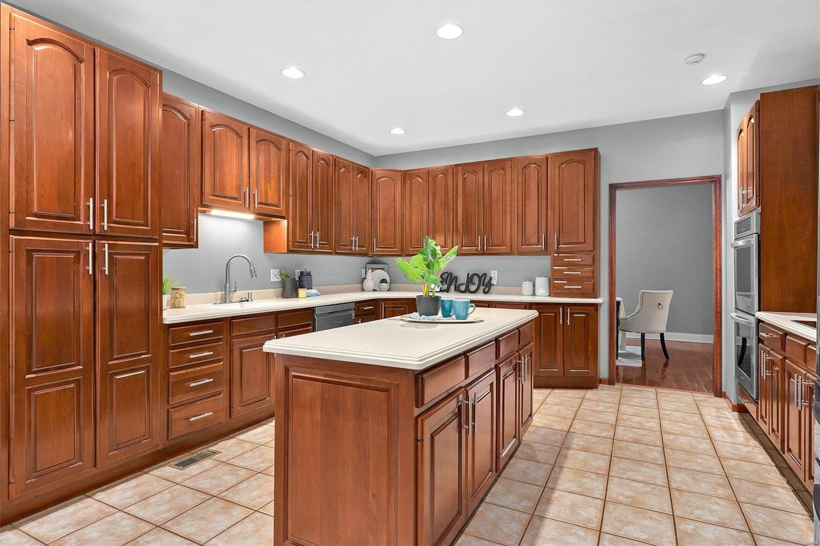 247 Bethel Road O'Fallon, IL 62269 - Photo 7 of 58