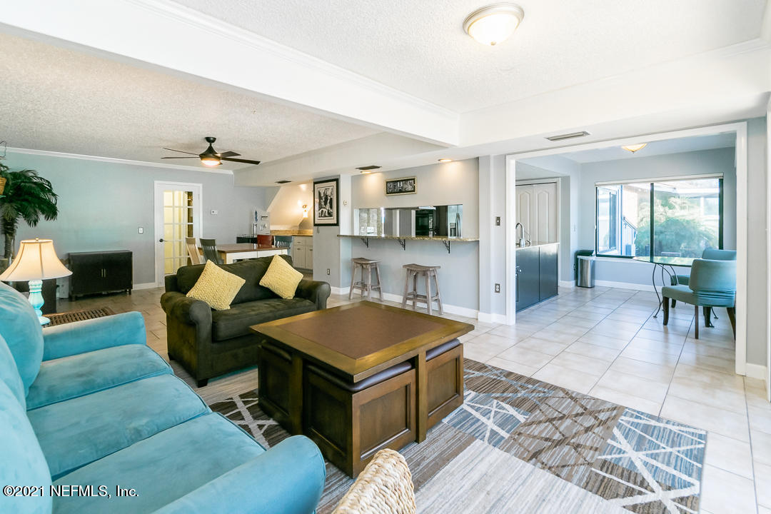 1405 Ryar Road Jacksonville, FL 32216 - Photo 10 of 35 010