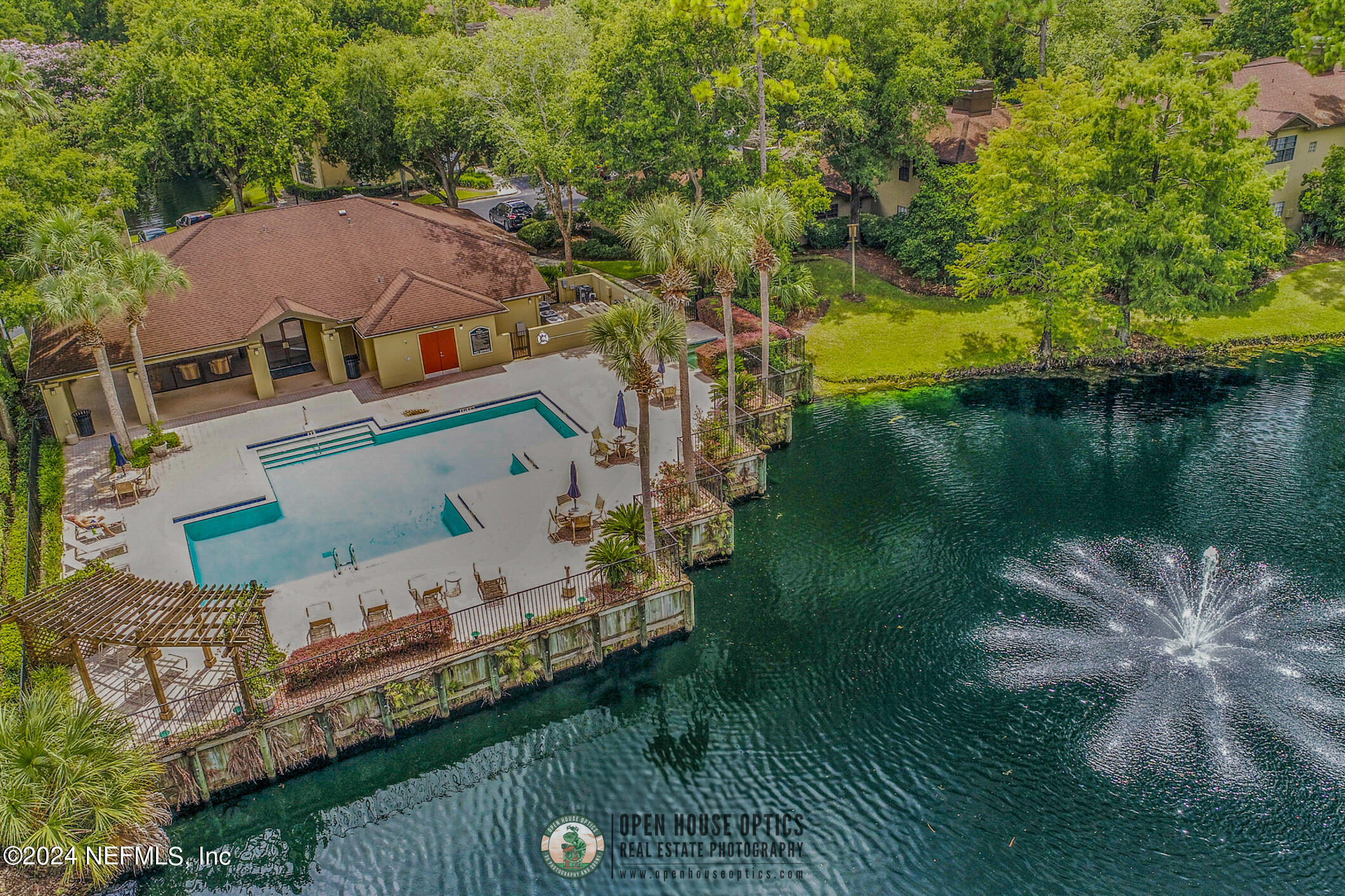10150 Belle Rive Boulevard, Unit 2605 Jacksonville, FL 32256 - Photo 39 of 52 an aerial view of a house
