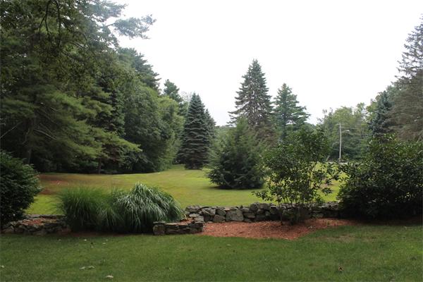 33 East Charlton Road Spencer, MA 01562 - Photo 2 of 29 Gallery Image 2