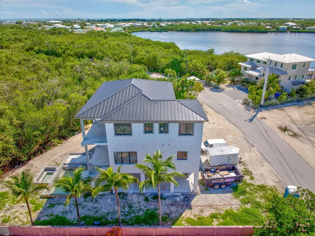 $2,200,000 | 199 Stirrup Key Boulevard, Marathon, FL 33050