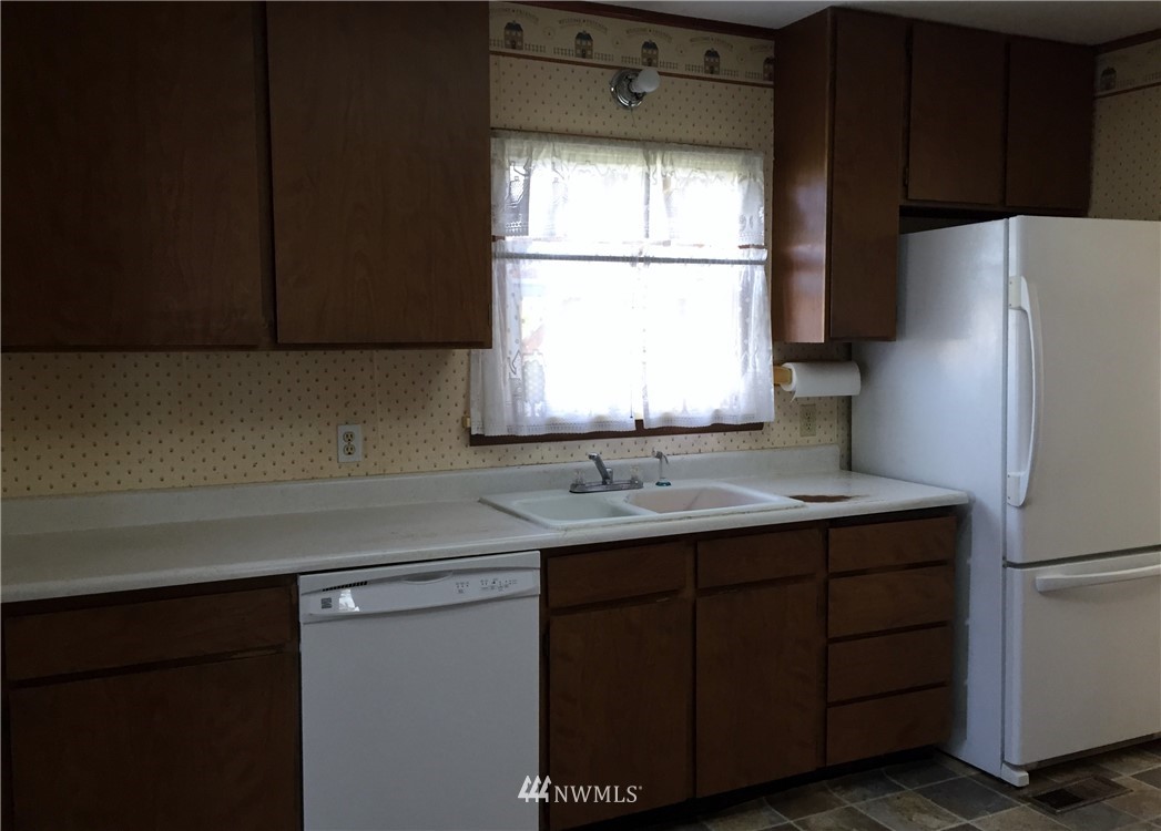 2499 Valley Road Northeast Moses Lake, WA 98837 - Photo 11 of 24 Gallery Image 11