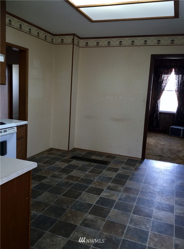 2499 Valley Road Northeast Moses Lake, WA 98837 - Photo 10 of 24 Gallery Image 10