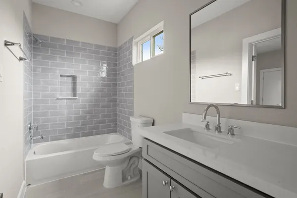 $2,100 | 8115 Esther Acres Lane, Houston, TX 77088