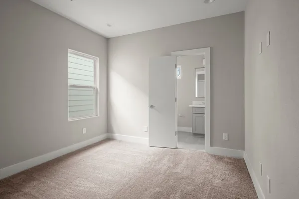 $2,100 | 8115 Esther Acres Lane, Houston, TX 77088