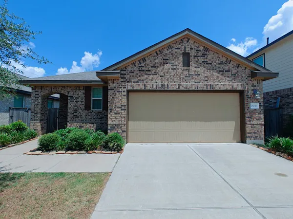 $1,995 | 26046 Quiet Field Court, Richmond, TX 77406