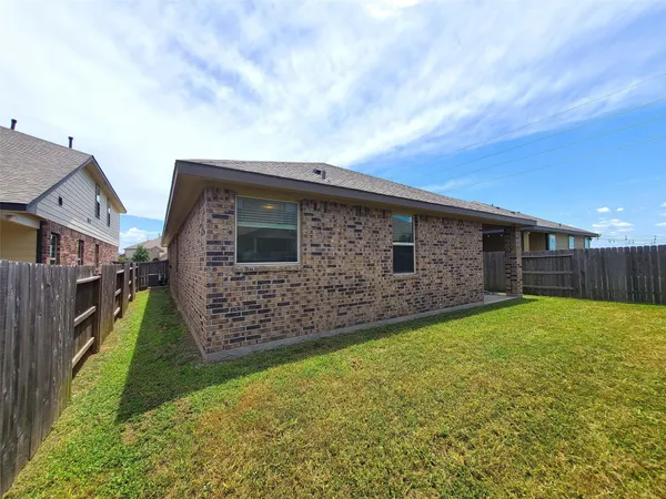 $1,995 | 26046 Quiet Field Court, Richmond, TX 77406