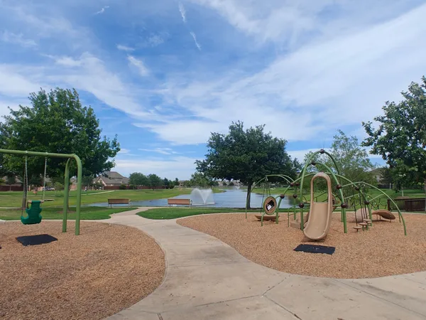 $1,995 | 26046 Quiet Field Court, Richmond, TX 77406
