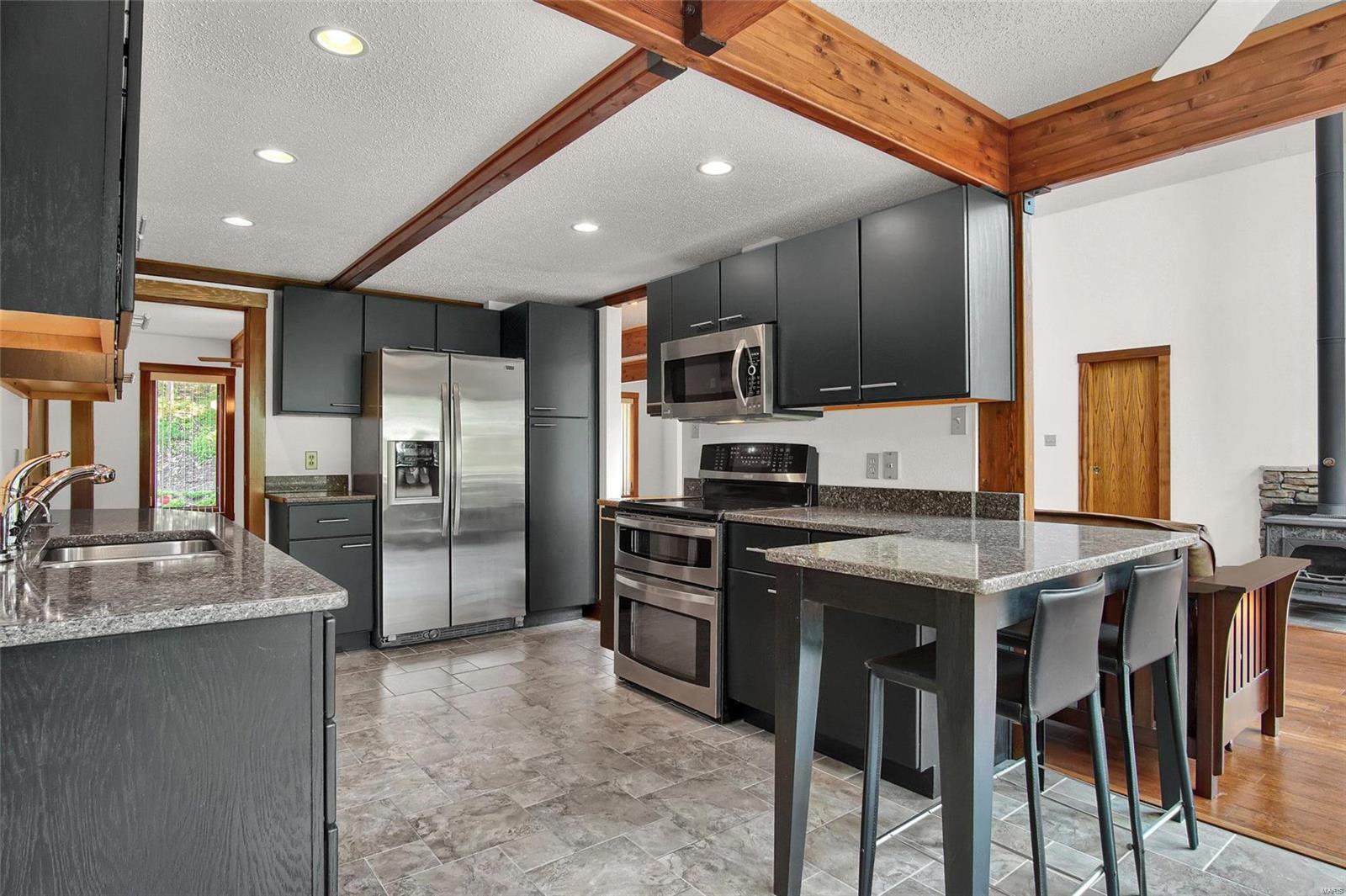 19173 Old Logging Road Glencoe, MO 63038 - Photo 9 of 34