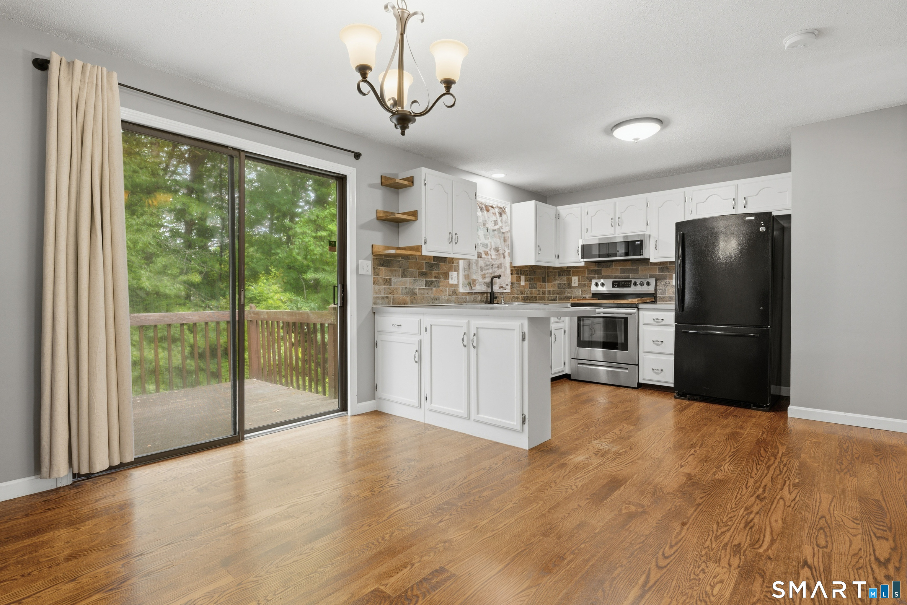 92 Indiana Street Bristol, CT 06010 - Photo 7 of 32