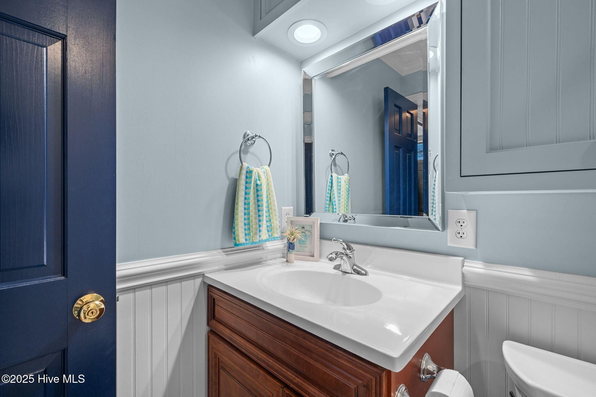 1207 Timber Trail Emerald Isle, NC 28594 - Photo 17 of 63 1207 Timber Trail Primary BR Ensuite