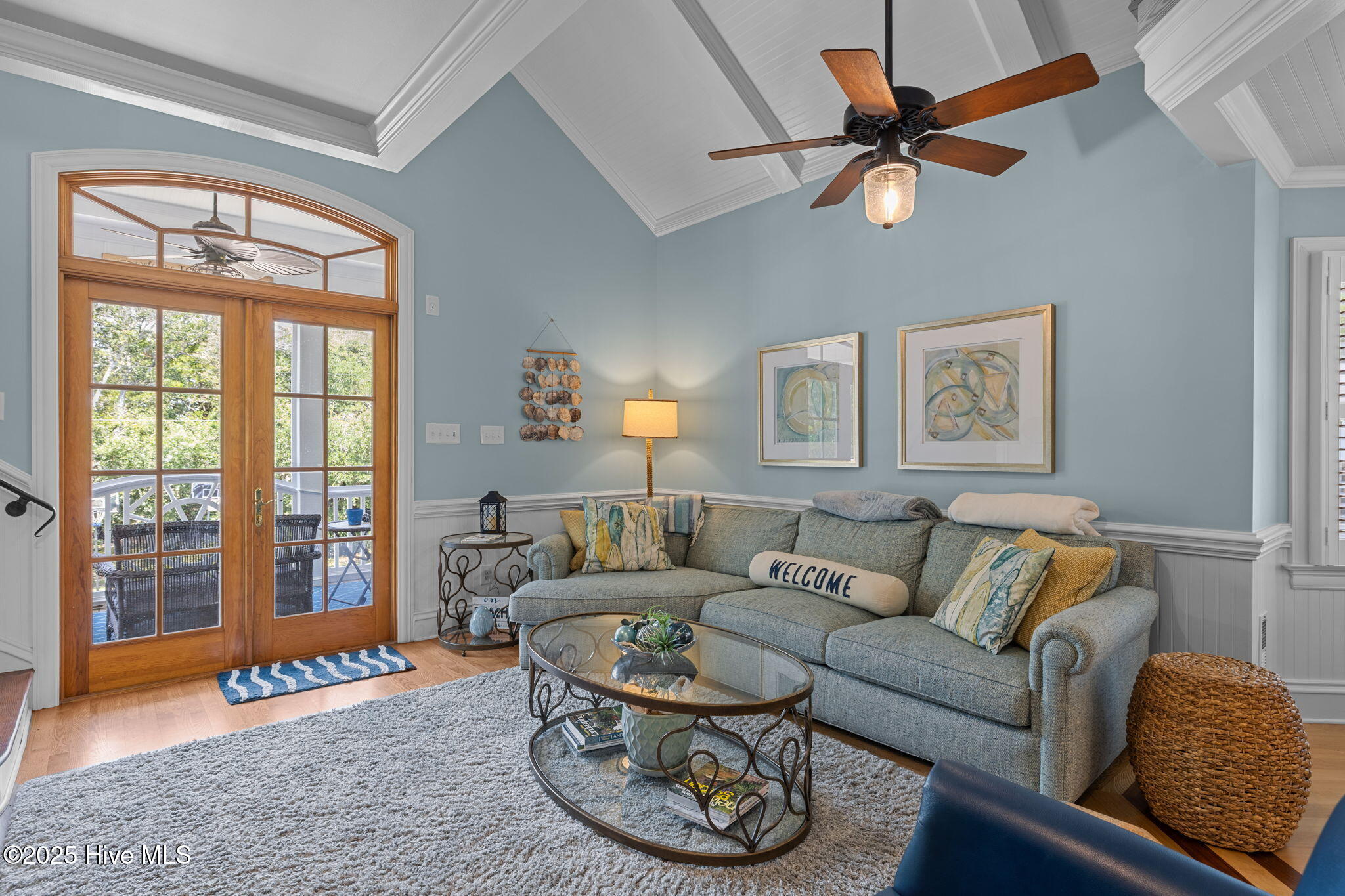 1207 Timber Trail Emerald Isle, NC 28594 - Photo 7 of 63 1207 Timber Trail Living room