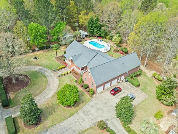 $899,000 | 299 Fairway Lane, Pageland, SC 29728