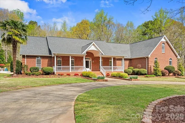 $899,000 | 299 Fairway Lane, Pageland, SC 29728