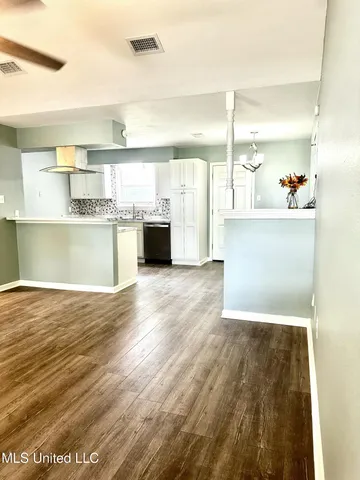 $195,000 | 909 Orange Street, Ocean Springs, MS 39564