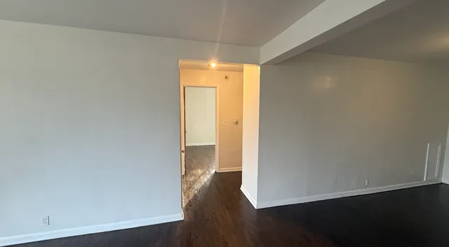 $1,700 | 1014 Edwards Street, Unit 2, Waukegan, IL 60085